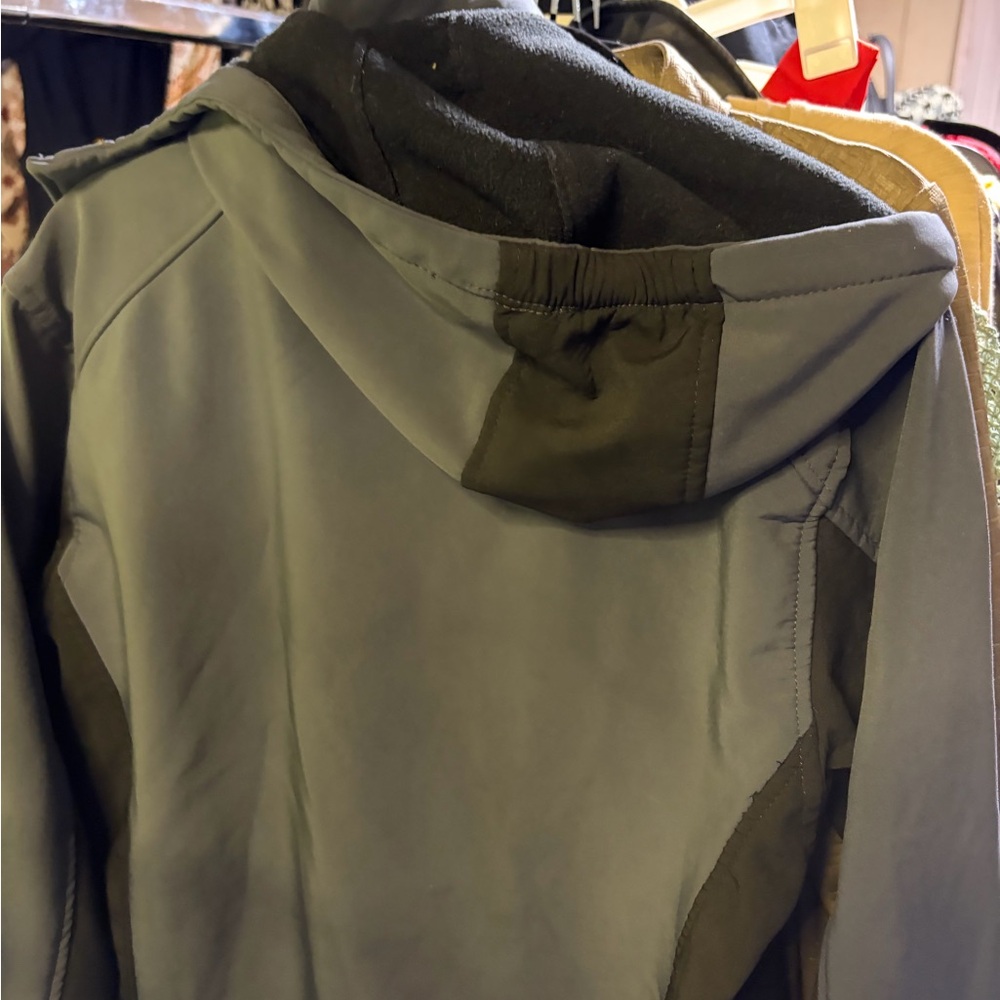 Reebok Men's Two-Tone Hooded Jacket